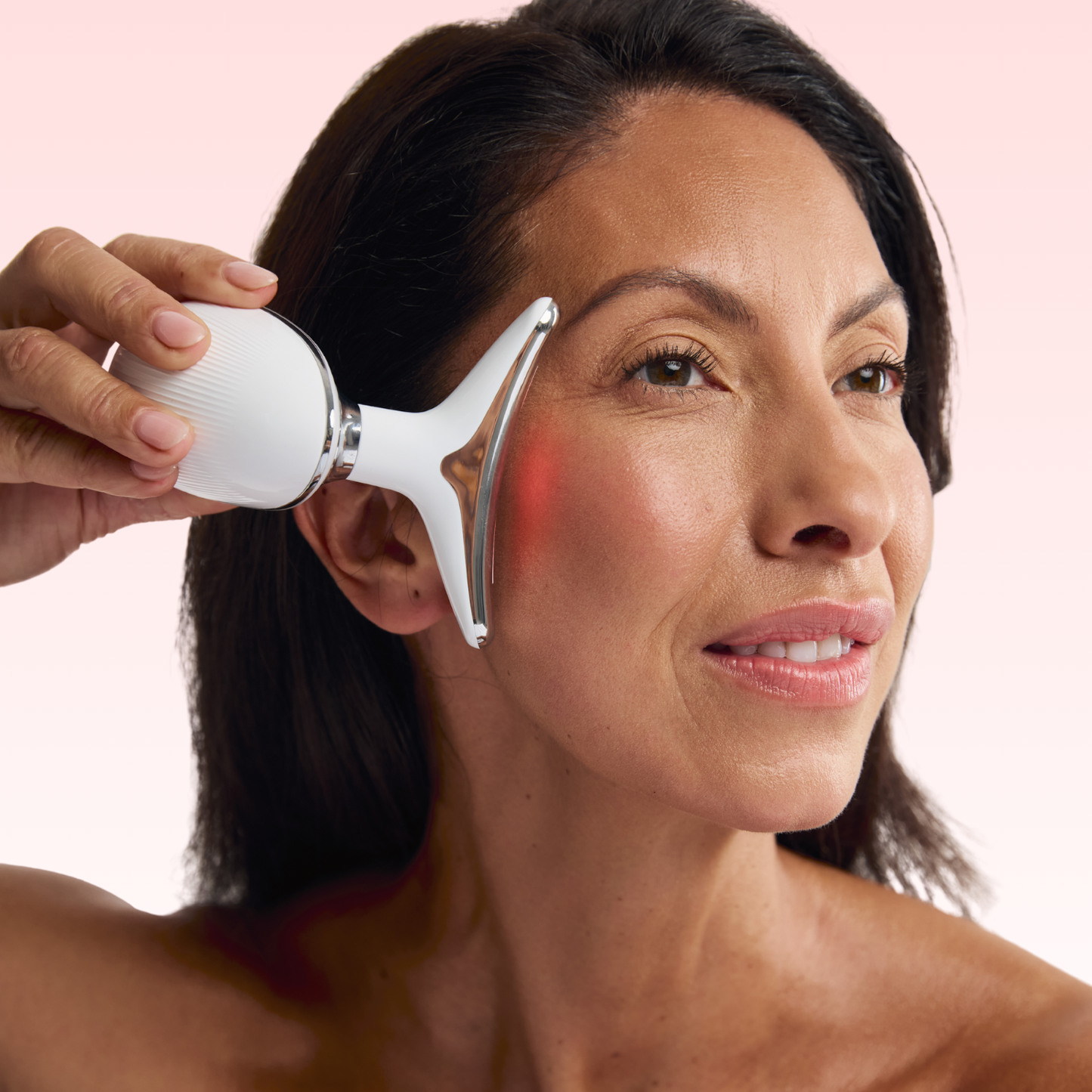 LumiLift Pro™ | 7-in-1 LED Facial Sculptor